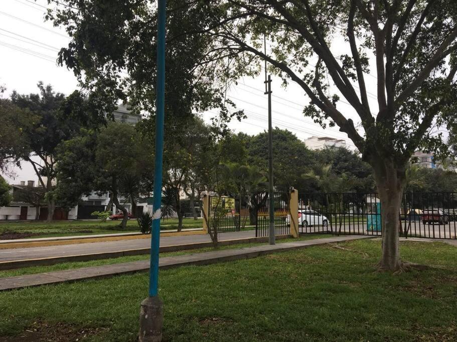 Amplio, Comodo Y Moderno Cerca Al Mall * Distretto di Lima