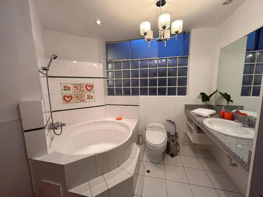 Amplio, Comodo Y Moderno Cerca Al Mall Appartement
